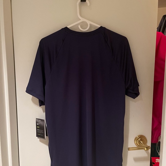 MENS NIKE DRY FIT SHIRT FOR SALE! - Picture 2 of 6